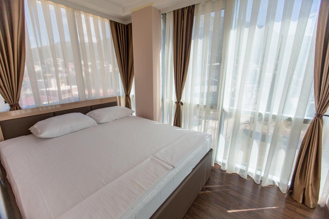 Atlantic Hotel Добра-Вода Экстерьер фото